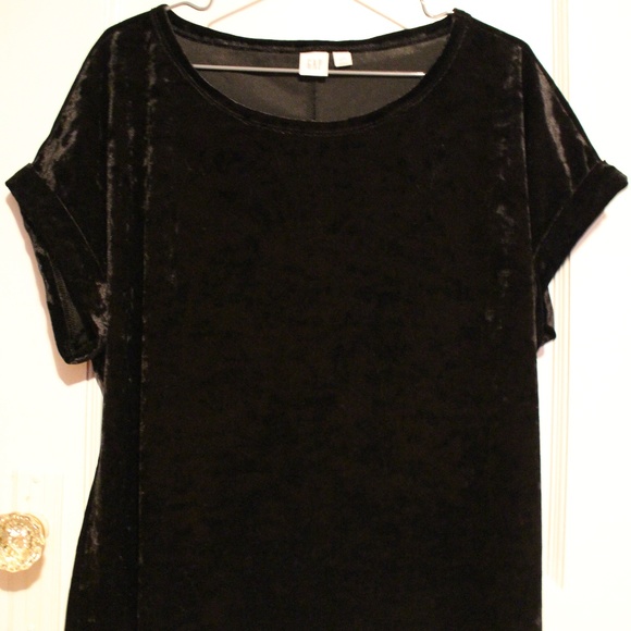 Black Velvet Top - Picture 2 of 6